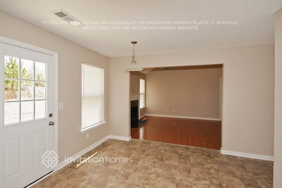 4937 Bryant Dr - Photo 2 of 15