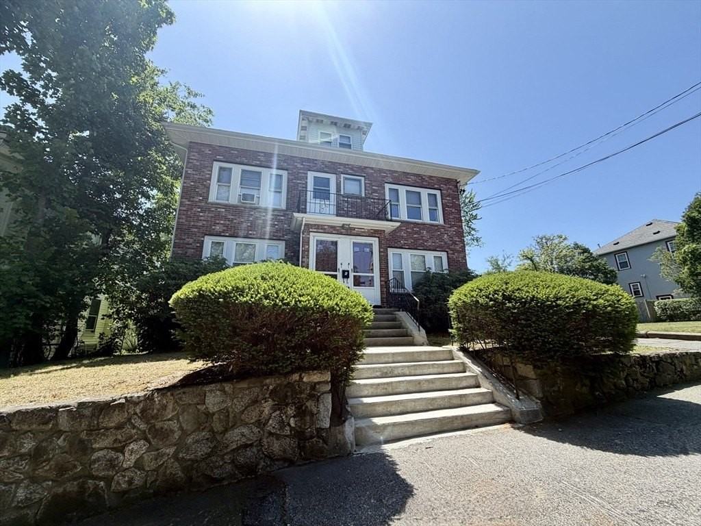 6 Silver Lake Ave #1
