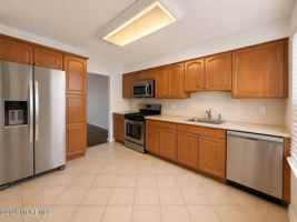 featured image of 7 Stuart Dr #3