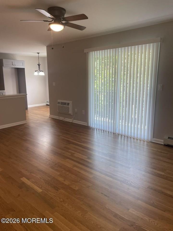 735 Greens Ave #19A - Photo 6 of 12
