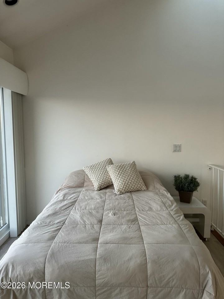 232 Hayes Ct - Photo 5 of 47