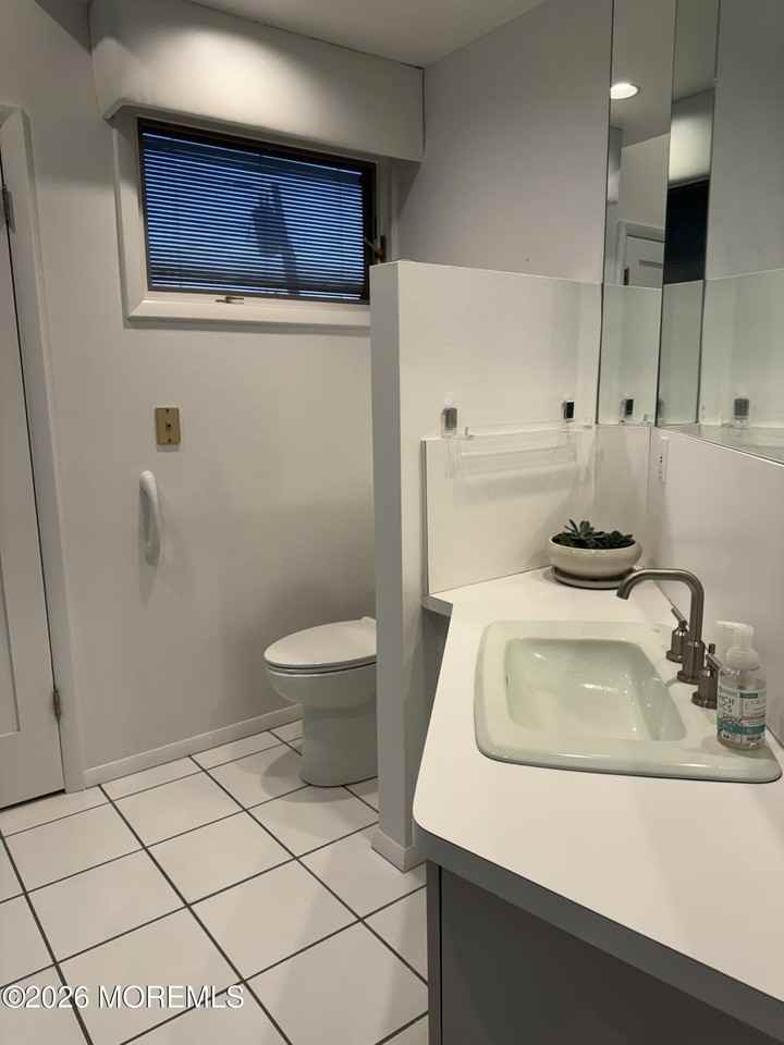 232 Hayes Ct - Photo 7 of 47
