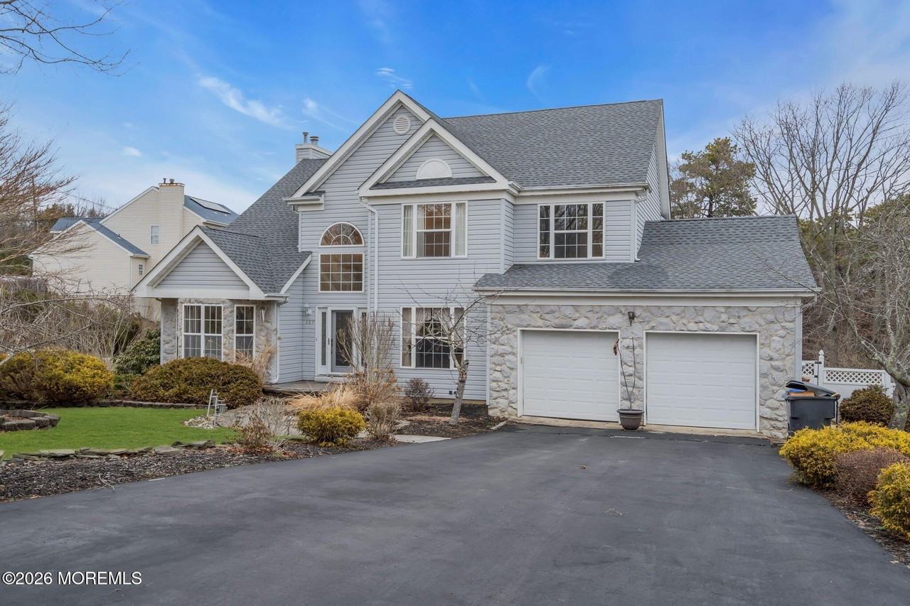 107 Shenandoah Blvd - Photo 3 of 50