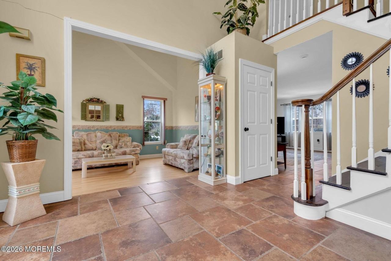 107 Shenandoah Blvd - Photo 7 of 50