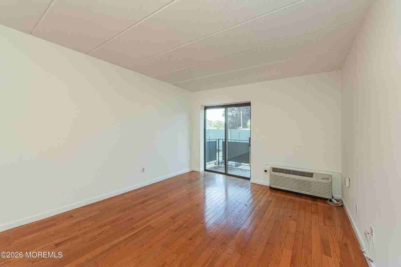 5 Linden St #3J - Photo 4 of 22