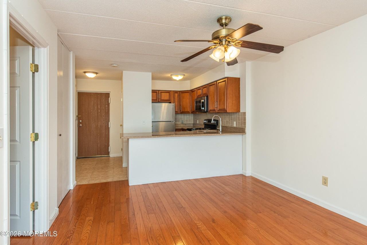 5 Linden St #3J - Photo 7 of 22