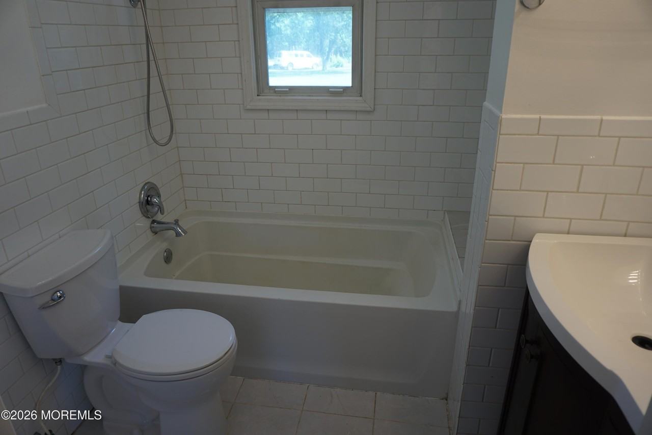 1385 W Veterans Hwy - Photo 7 of 25