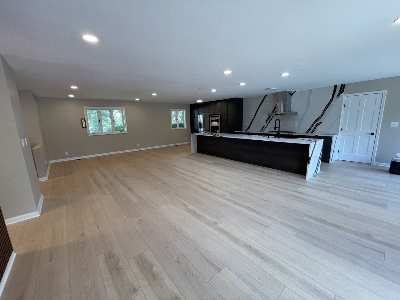 11110 Highland Dr - Photo 5 of 8
