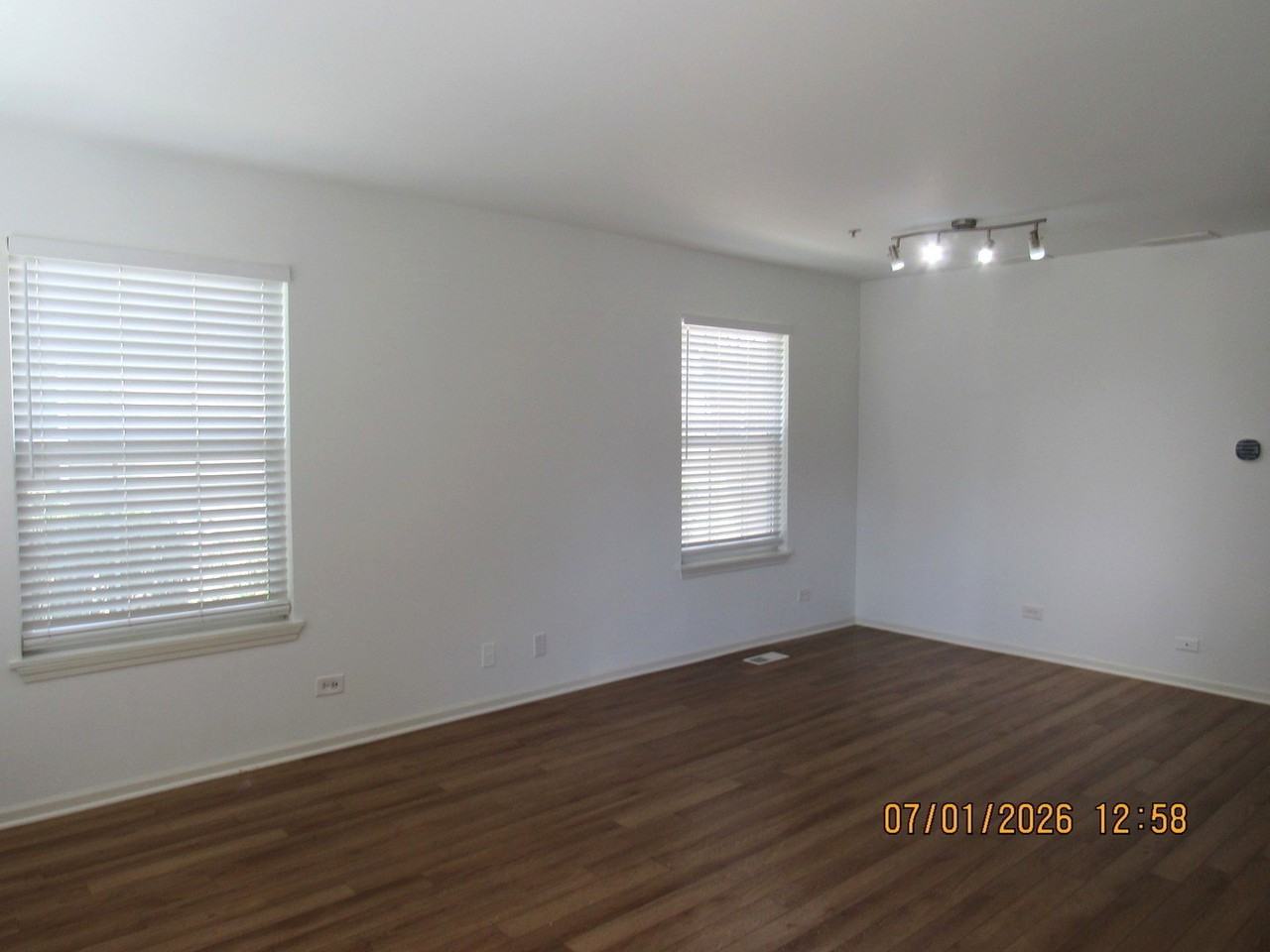 1804 Oslo Ct - Photo 4 of 19