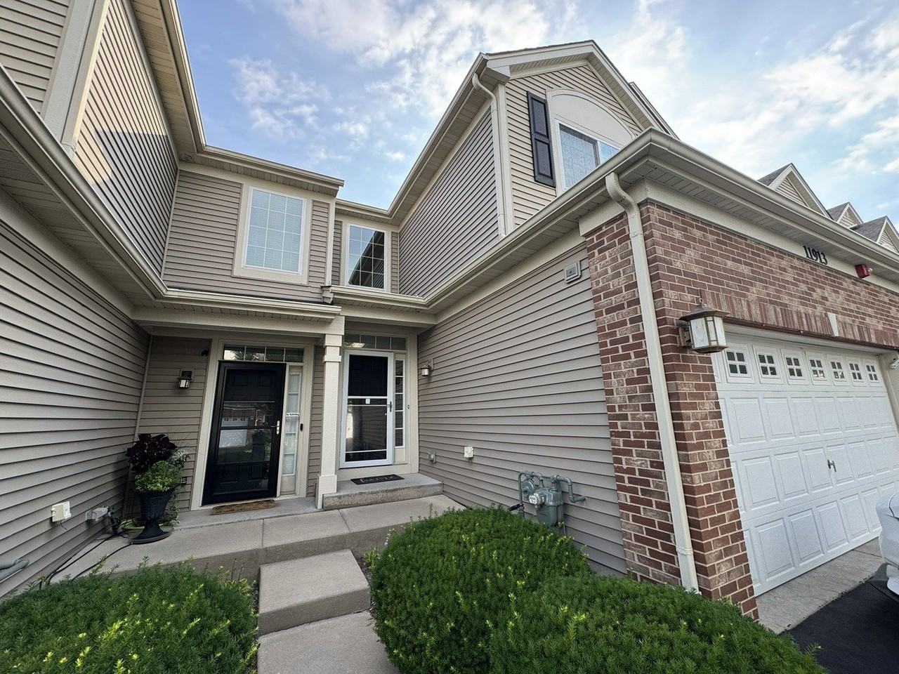 11913 Brunschon Ln #11913 - Photo 2 of 23