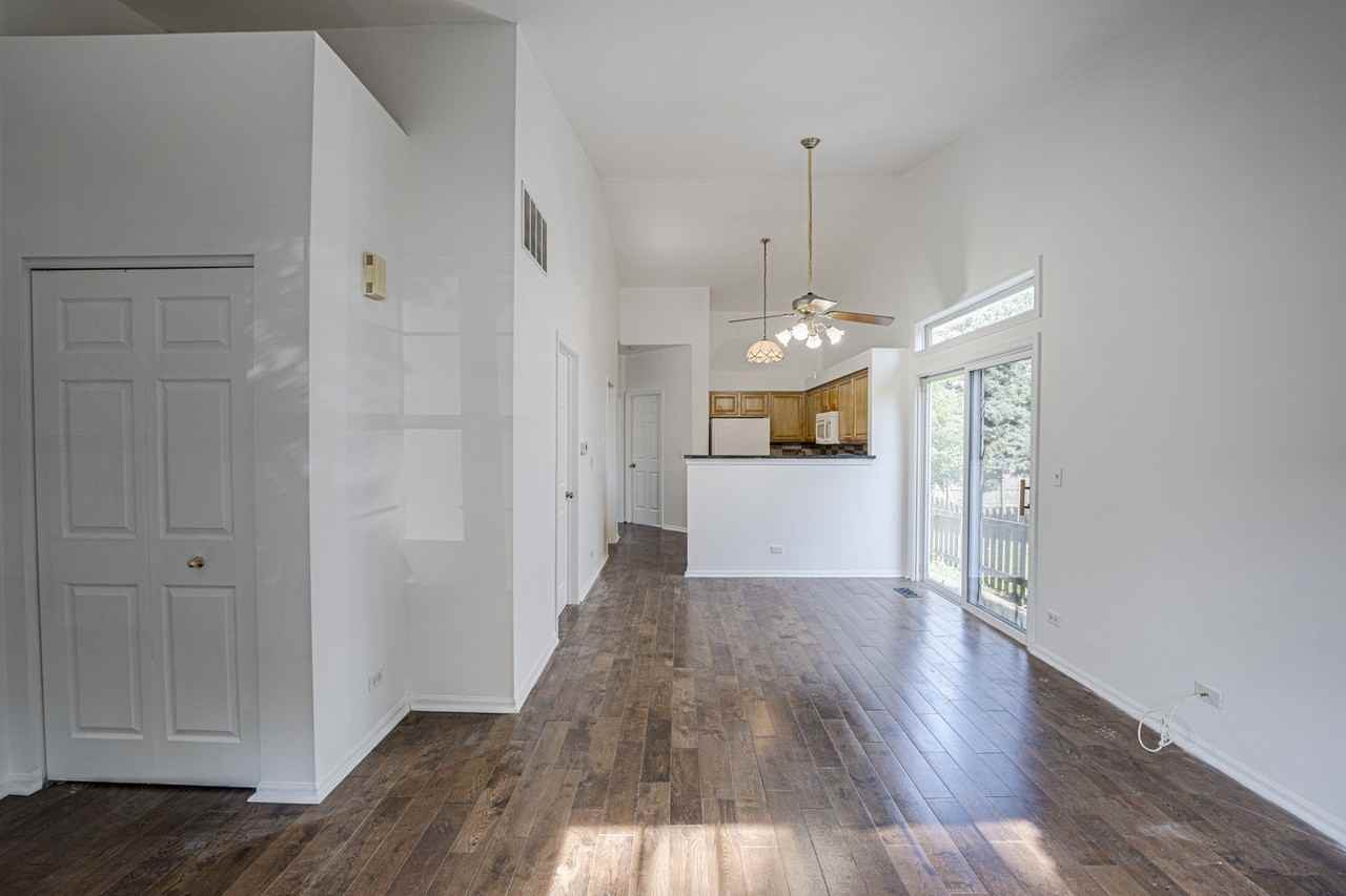 2884 Cedar Glade Dr - Photo 3 of 15