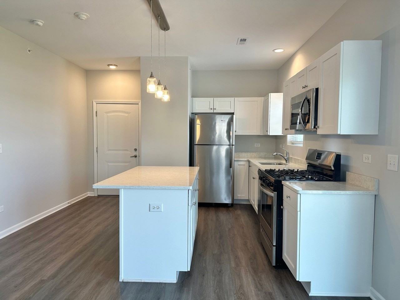 855 E Main St #3F - Photo 4 of 16
