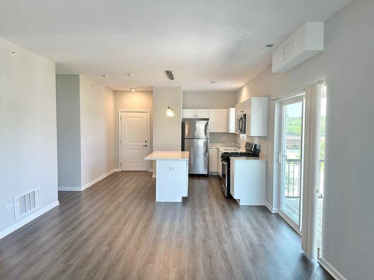 855 E Main St #3F - Photo 7 of 16