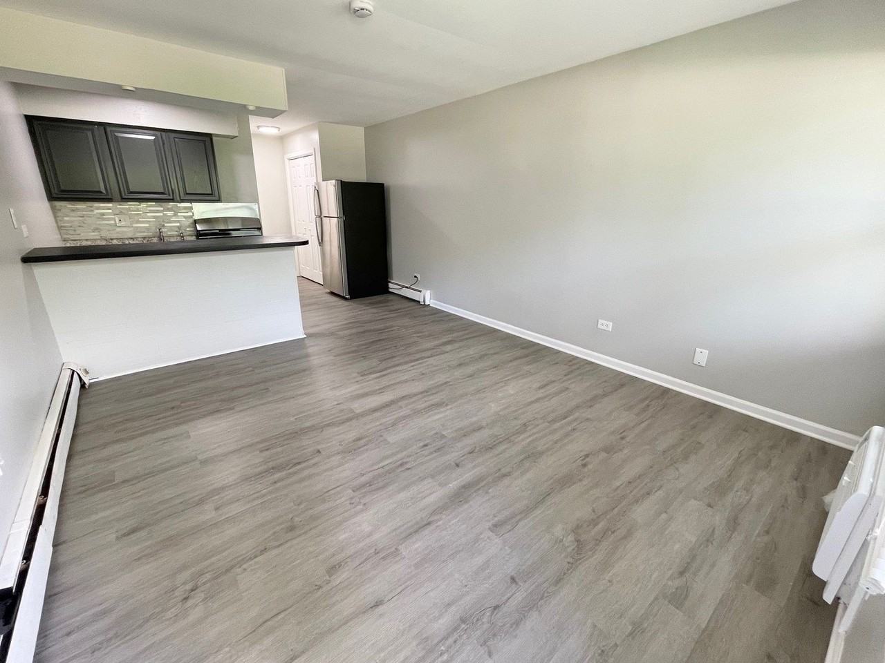 1940 Mark Ave #4 - Photo 6 of 8
