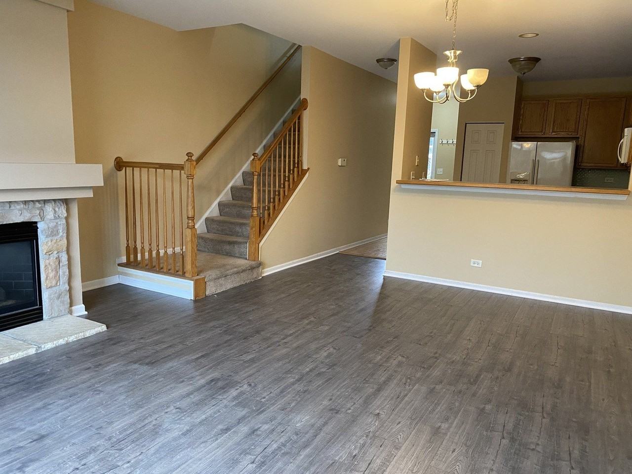 2513 Oneida Ln #2513 - Photo 3 of 11