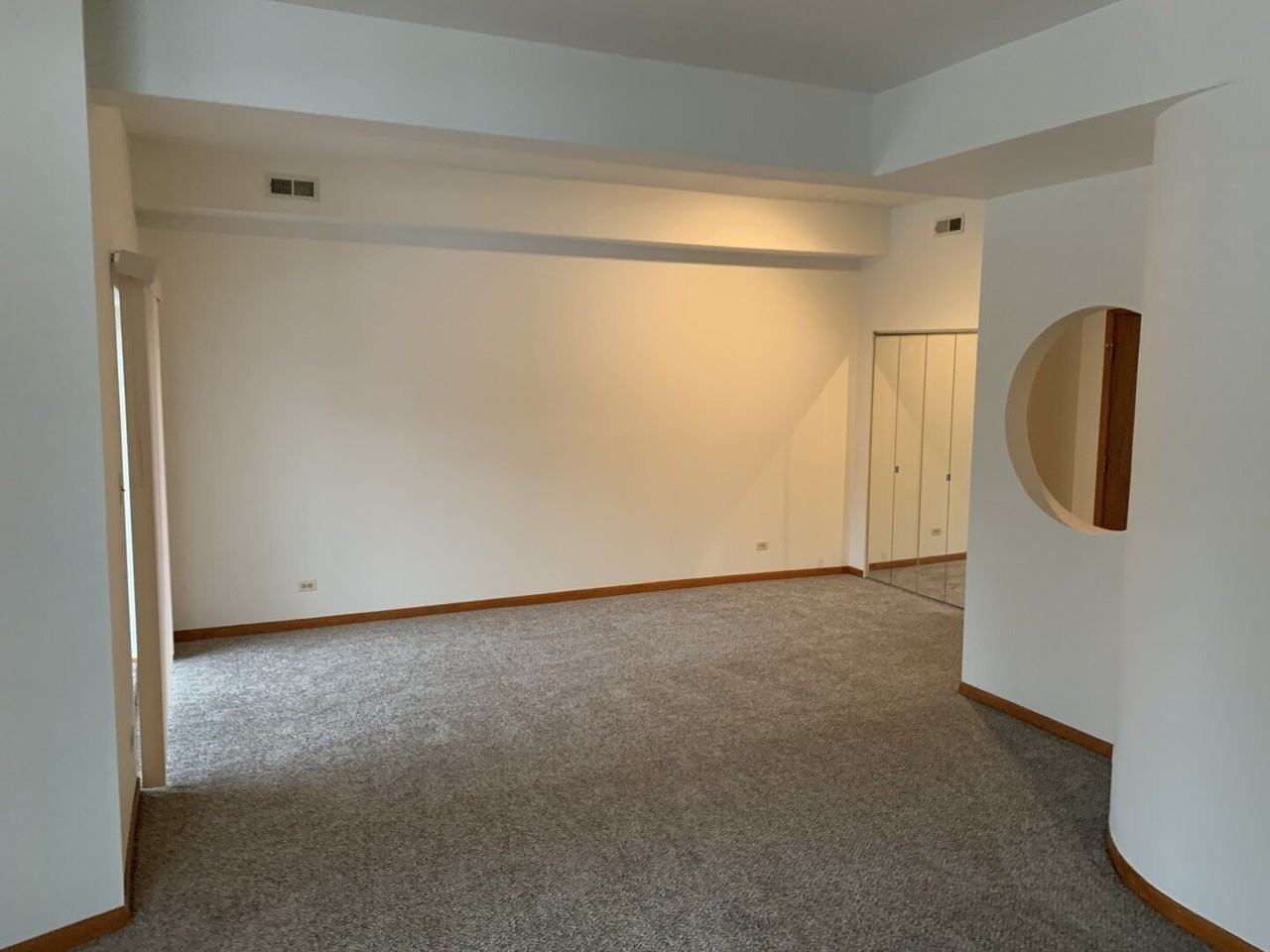 928 W Leland Ave #2nd - Photo 3 of 20