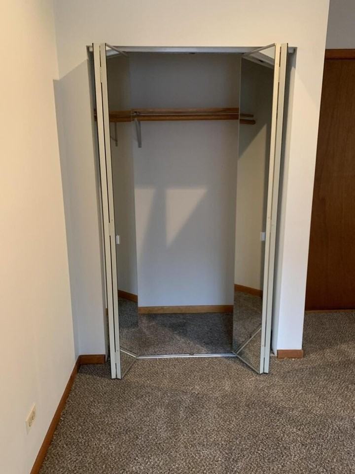 928 W Leland Ave #2nd - Photo 6 of 20