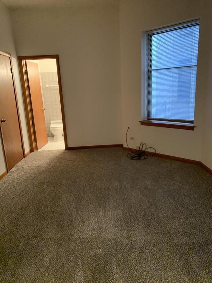 928 W Leland Ave #2nd - Photo 7 of 20