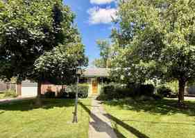 featured image of 4707 Fairview Ave