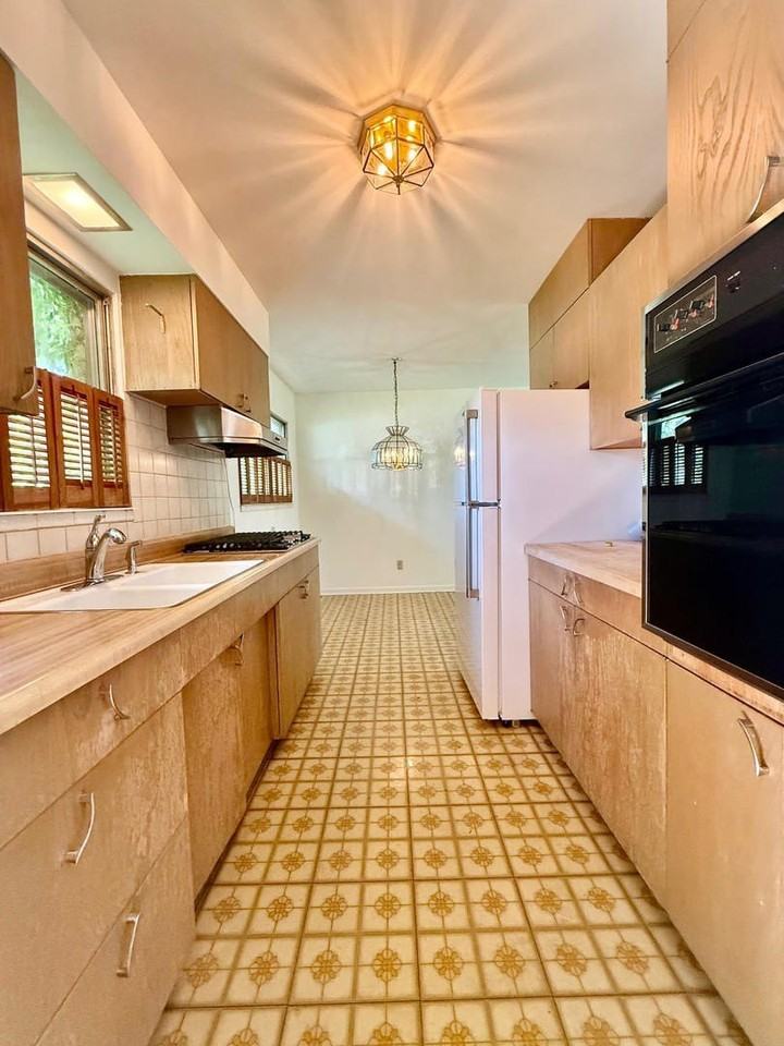 4707 Fairview Ave - Photo 6 of 15