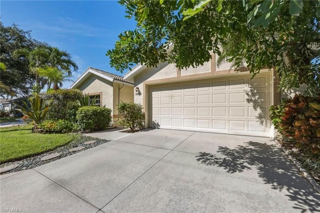 25925 Pebblecreek Dr - Photo 3 of 33