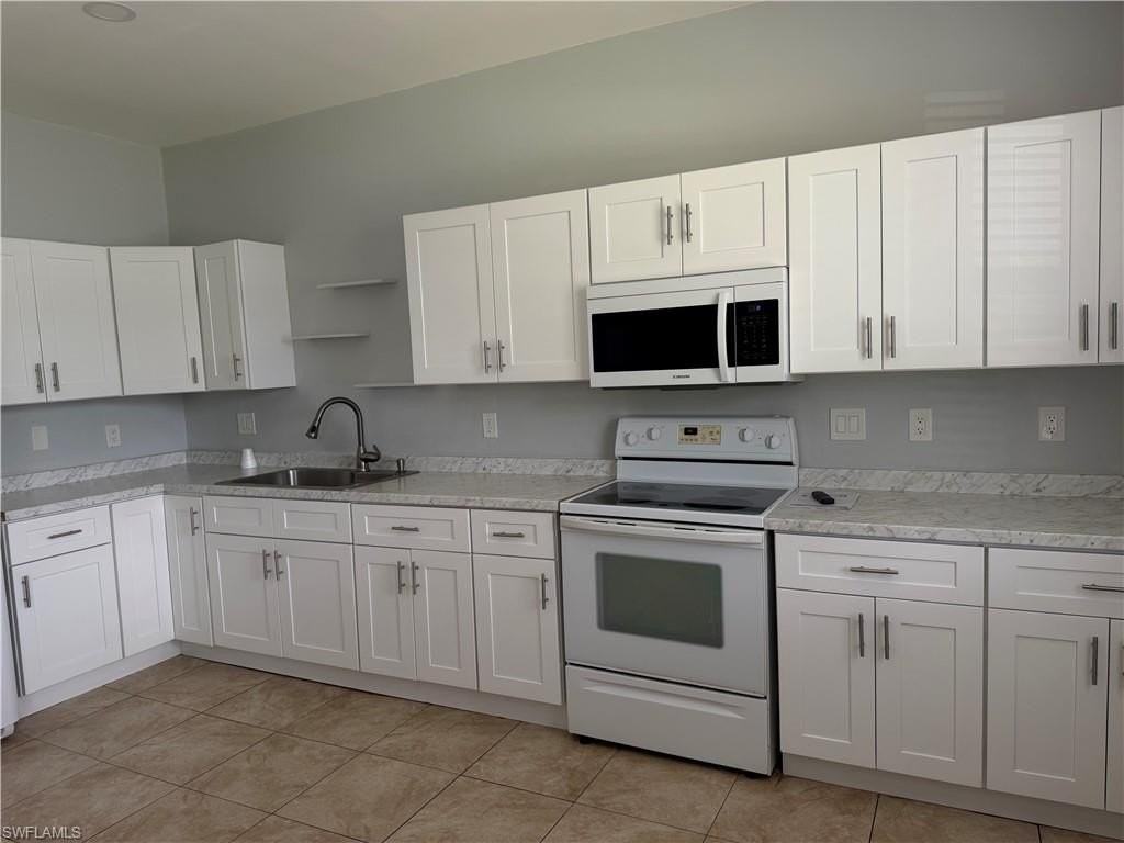 4786 Jordan Ave S - Photo 5 of 11