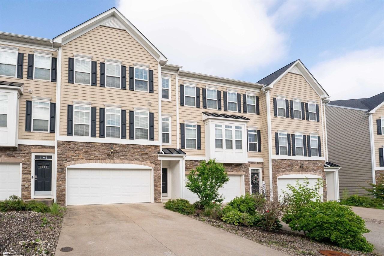 3313 Sun Ct - Photo 2 of 37