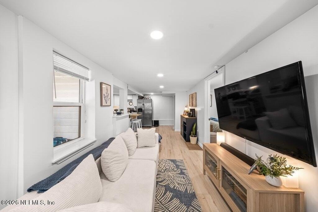 457 7th Ave S - Photo 5 of 25