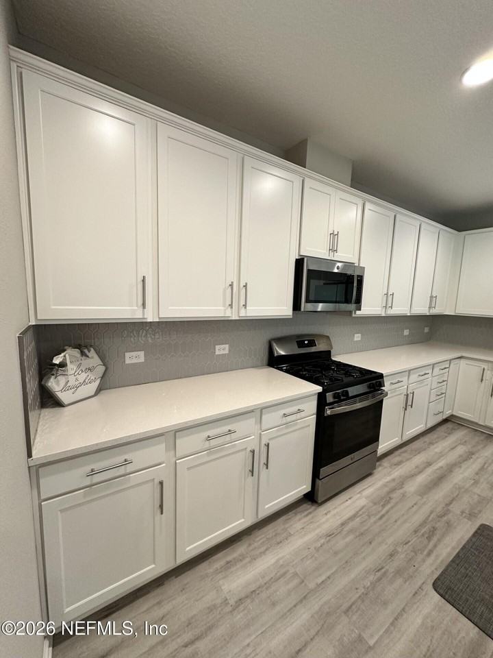 618 Honeycomb Trl - Photo 7 of 25