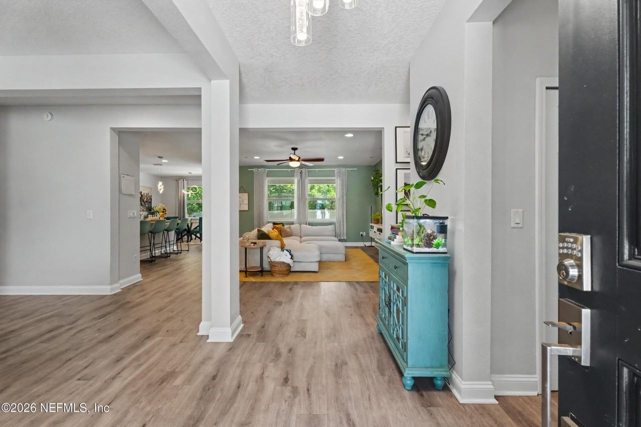 12647 Julington Oaks Dr - Photo 4 of 50