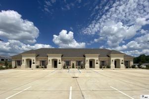 featured image of 2102 KENTUCKY RIDGE DRIVE