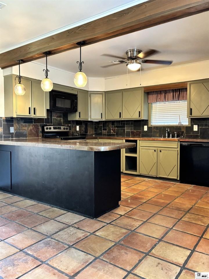 2411 Emerson St - Photo 5 of 13