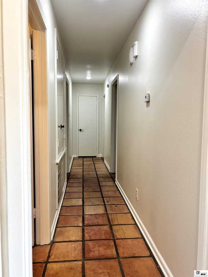 2411 Emerson St - Photo 7 of 13