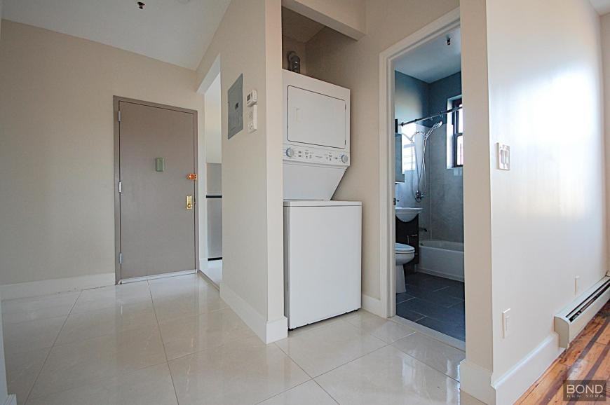 1034 Rutland Rd - Photo 4 of 7