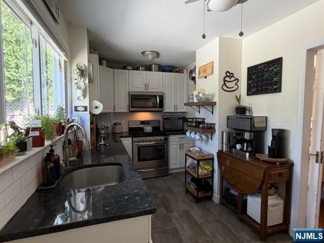 262 Windsor Rd - Photo 6 of 18