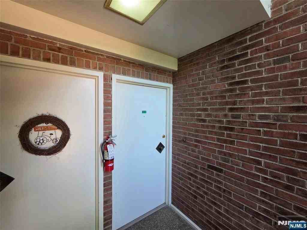 60 Madison Pl #A10 - Photo 5 of 34