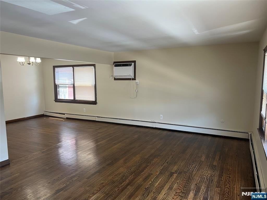 133 Washington St #1 - Photo 3 of 13
