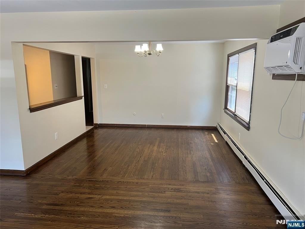 133 Washington St #1 - Photo 4 of 13