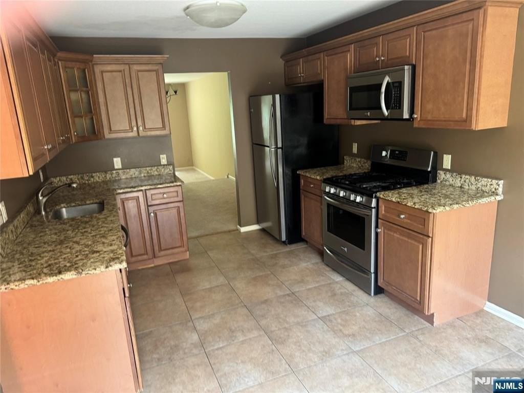 244 Butternut Dr - Photo 7 of 13