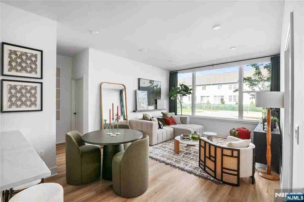 18 Park Ave #1242 - Photo 2 of 22