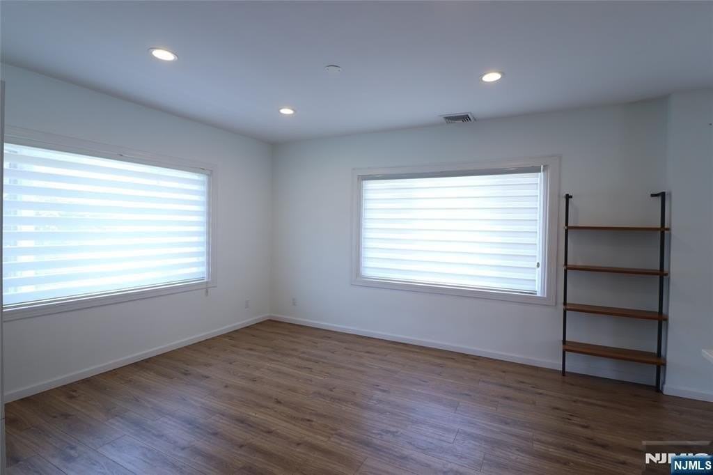29 Cleveland Pl - Photo 5 of 34