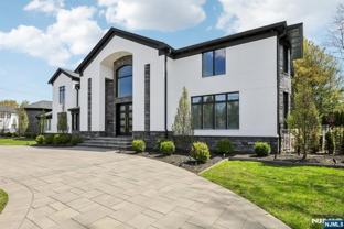63 Roberts Rd - Photo 1 of 1