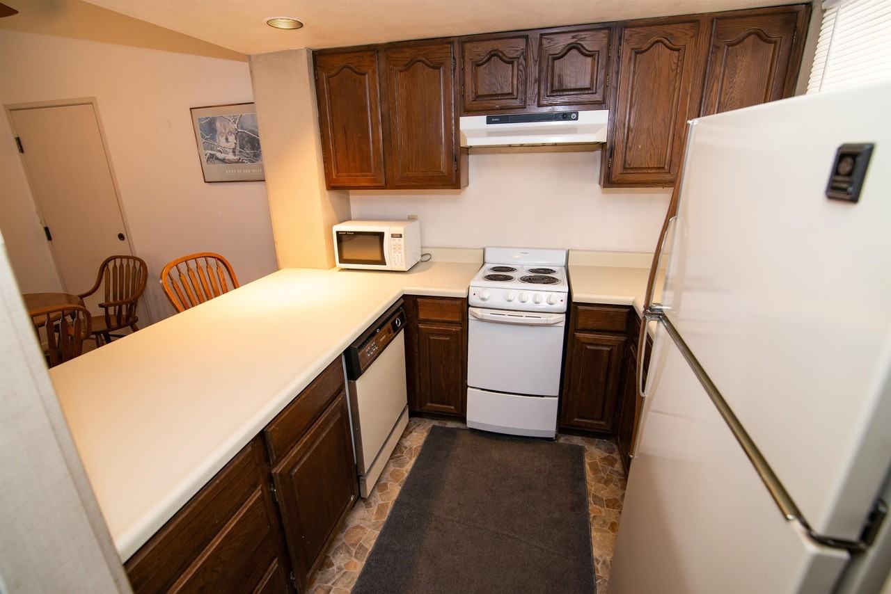 247 Davis Cup Drive - 1Unit 4243 #1 - Photo 5 of 24