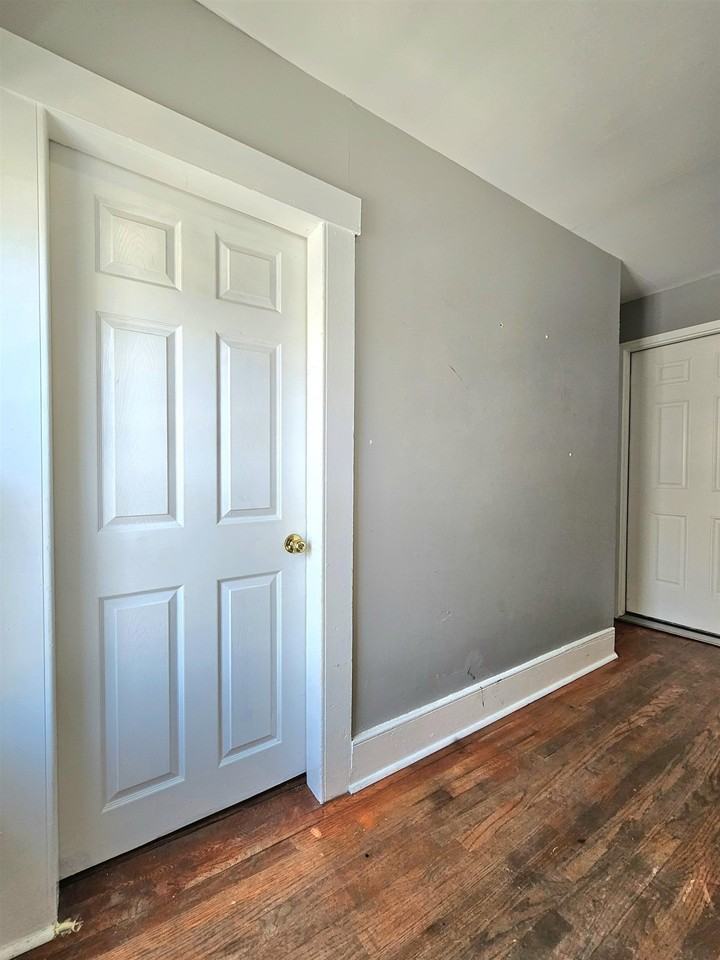 22 Beech St #B - Photo 4 of 27