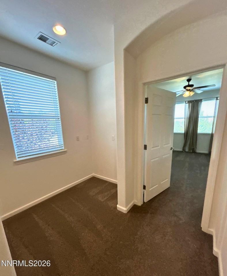 5900 Promontory Dr - Photo 7 of 14