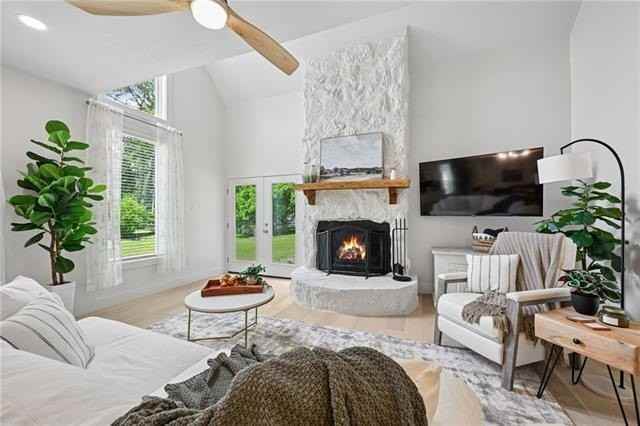 9 Caribbean Ct - Photo 2 of 29