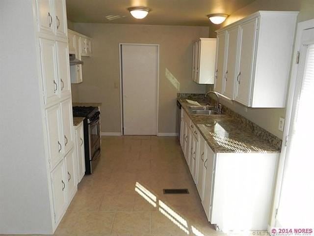 7827 Marilyn Ln - Photo 4 of 16