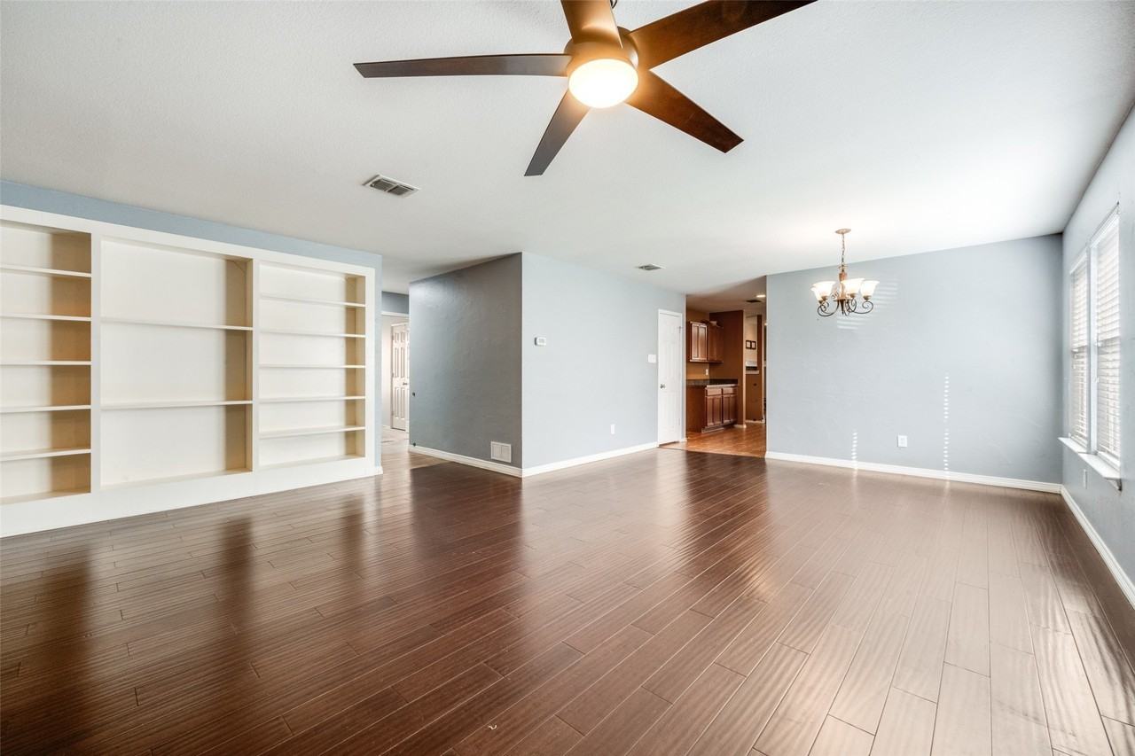 6504 Corral Ln - Photo 7 of 25