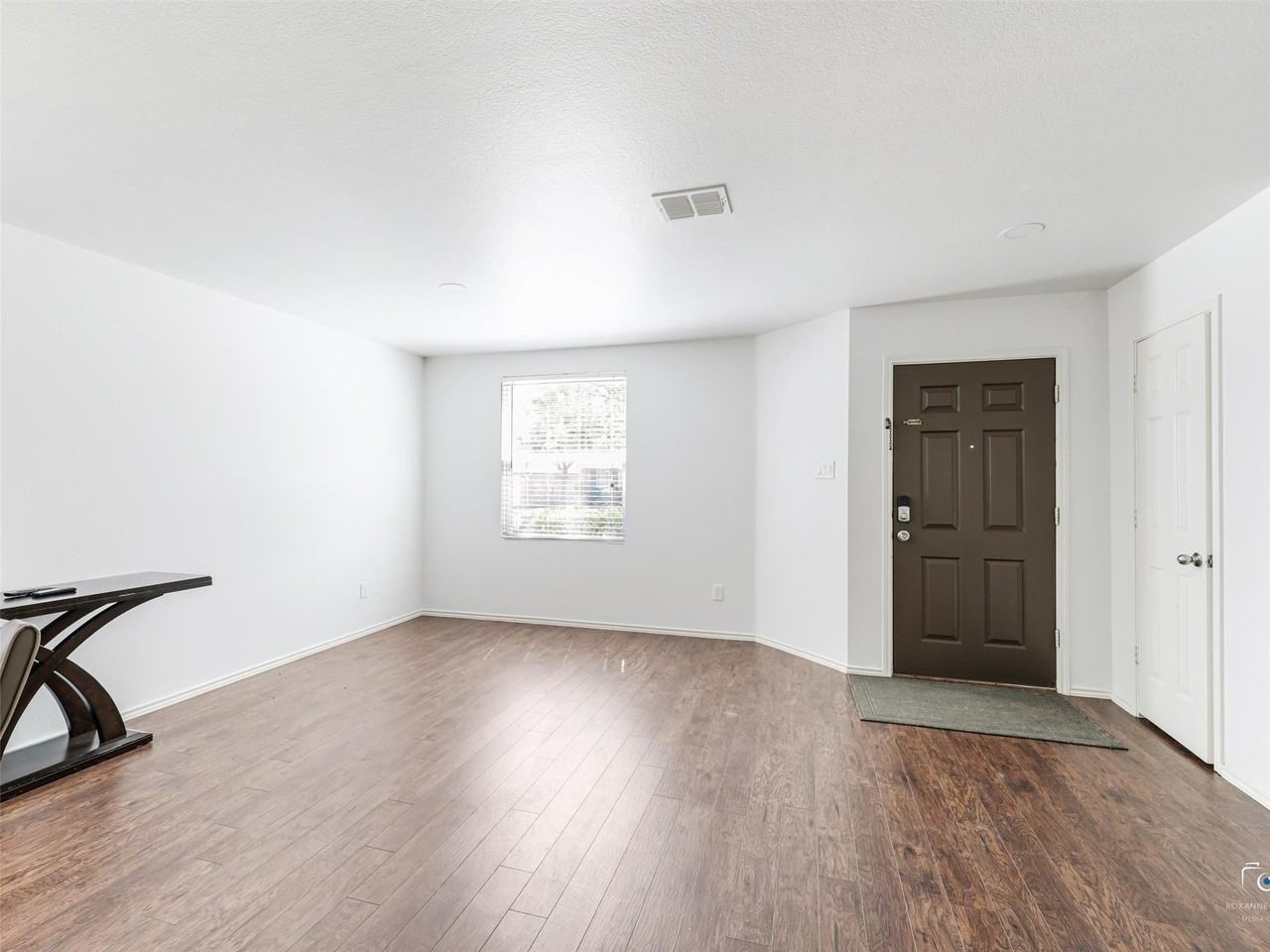 13262 Cleburne Dr - Photo 3 of 29