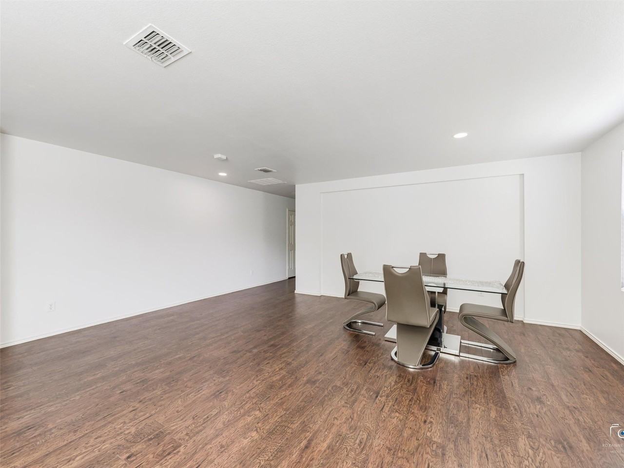 13262 Cleburne Dr - Photo 4 of 29